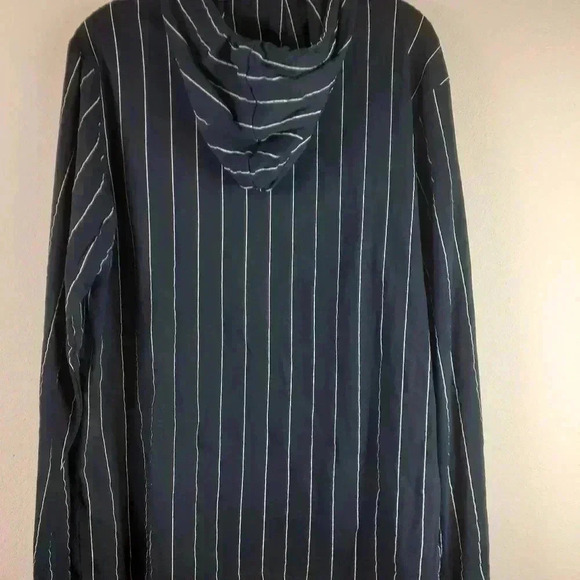 Denim and Flower Hoodie Size Large NWT - Picture 3 of 5